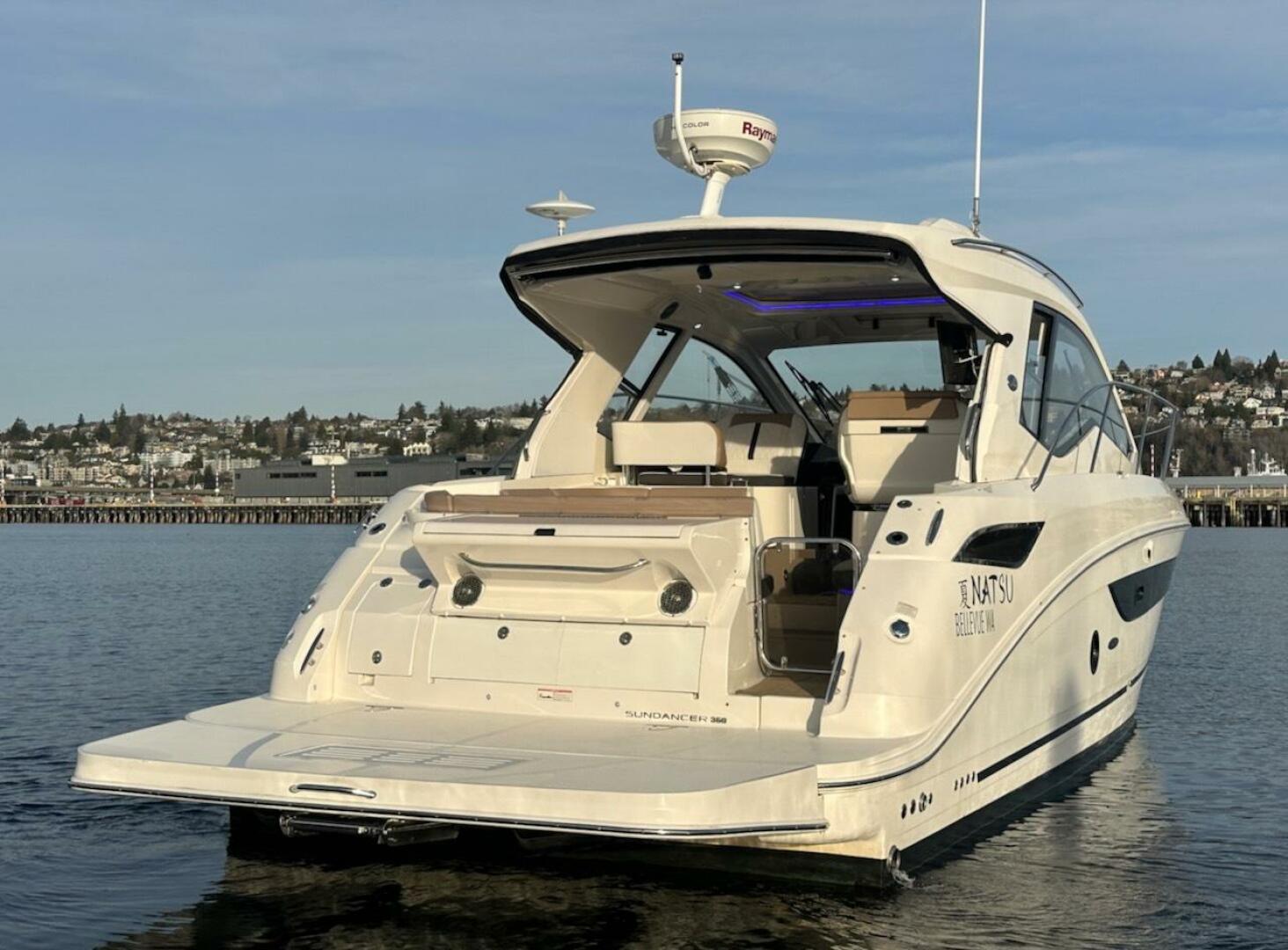 Slide: The Image of Sea Ray Sundancer 350 Coupe 2017 - 4971584