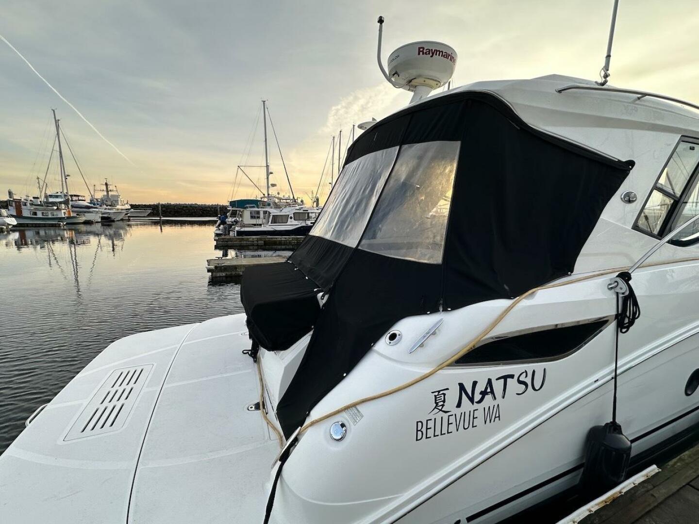 Slide: The Image of Sea Ray Sundancer 350 Coupe 2017 - 4971598