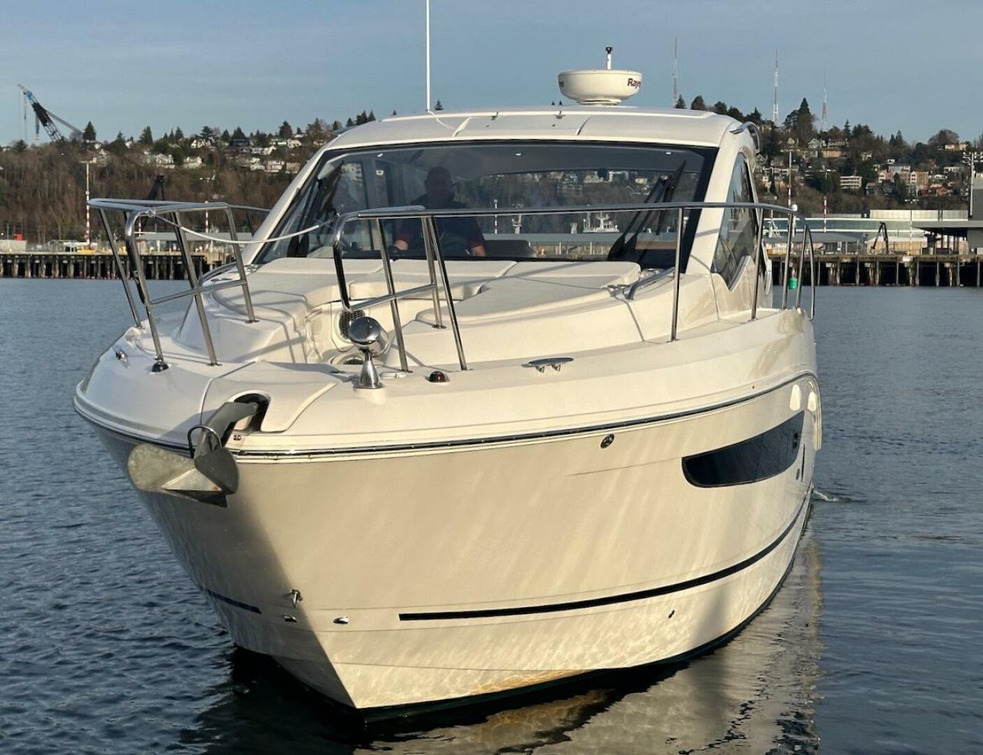 Slide: The Image of Sea Ray Sundancer 350 Coupe 2017 - 4971578