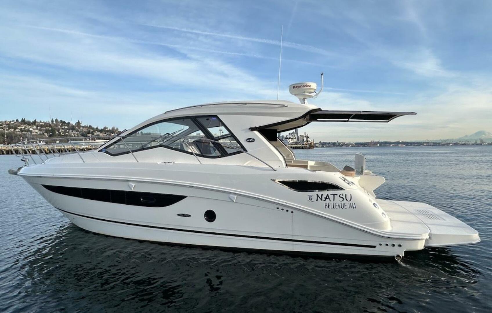 Slide: The Image of Sea Ray Sundancer 350 Coupe 2017 - 4971581