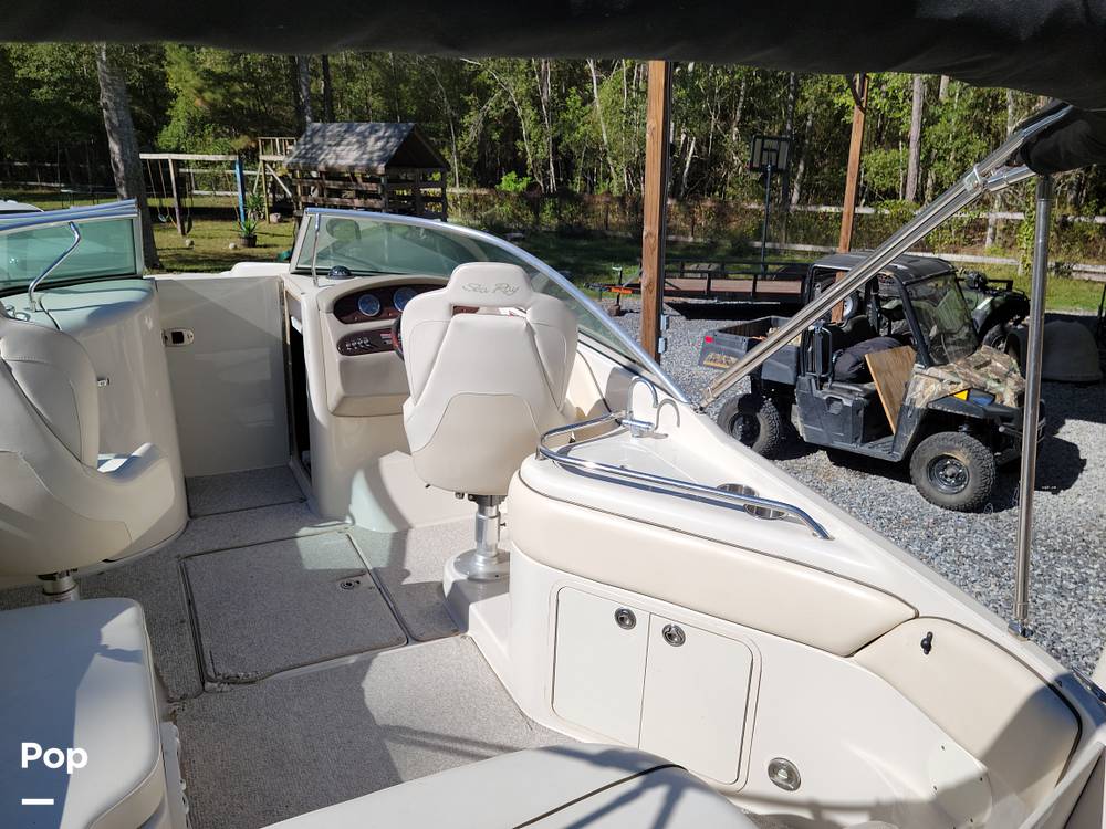 Slide: The Image of Sea Ray Sundeck 240 2008 - 13404572