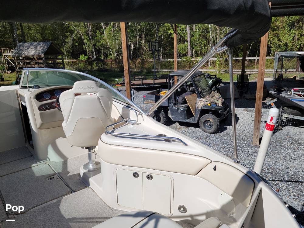 Slide: The Image of Sea Ray Sundeck 240 2008 - 13404576