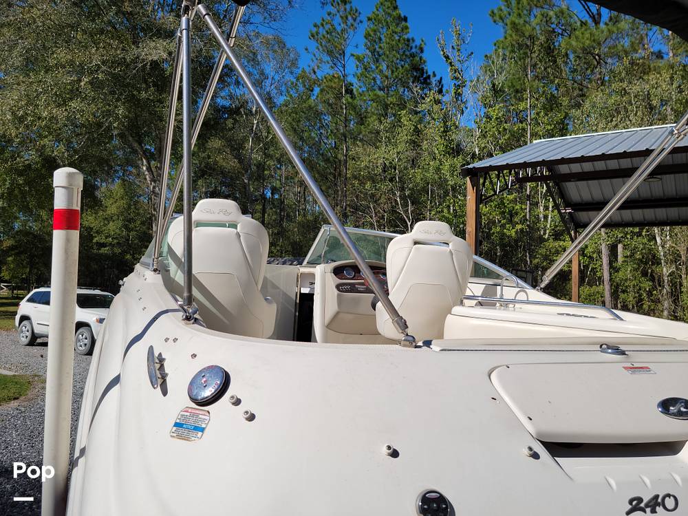 Slide: The Image of Sea Ray Sundeck 240 2008 - 13404910