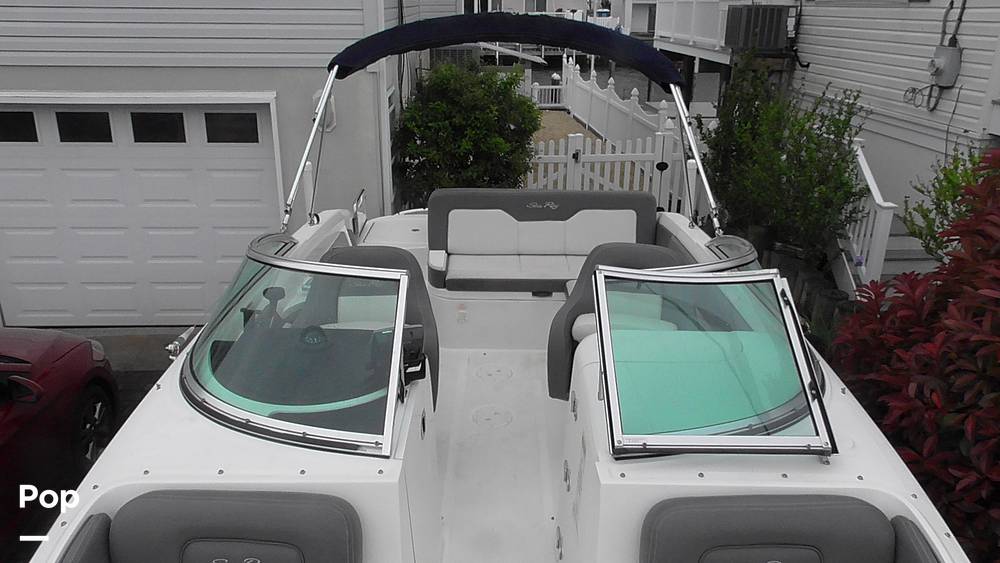 Slide: The Image of Sea Ray Sundeck 240 2011 - 15453228