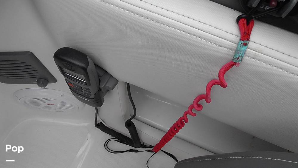 Slide: The Image of Sea Ray Sundeck 240 2011 - 15453247