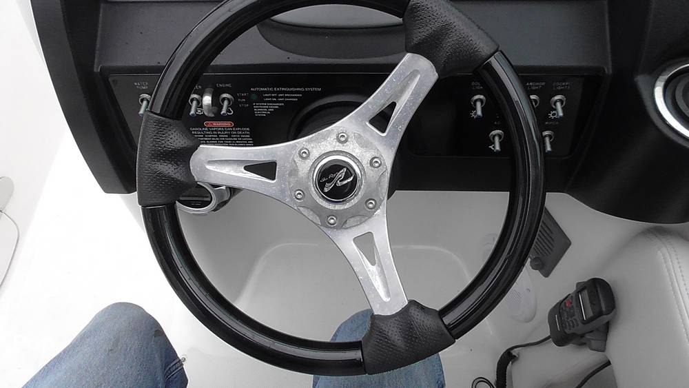 Slide: The Image of Sea Ray Sundeck 240 2011 - 15453250