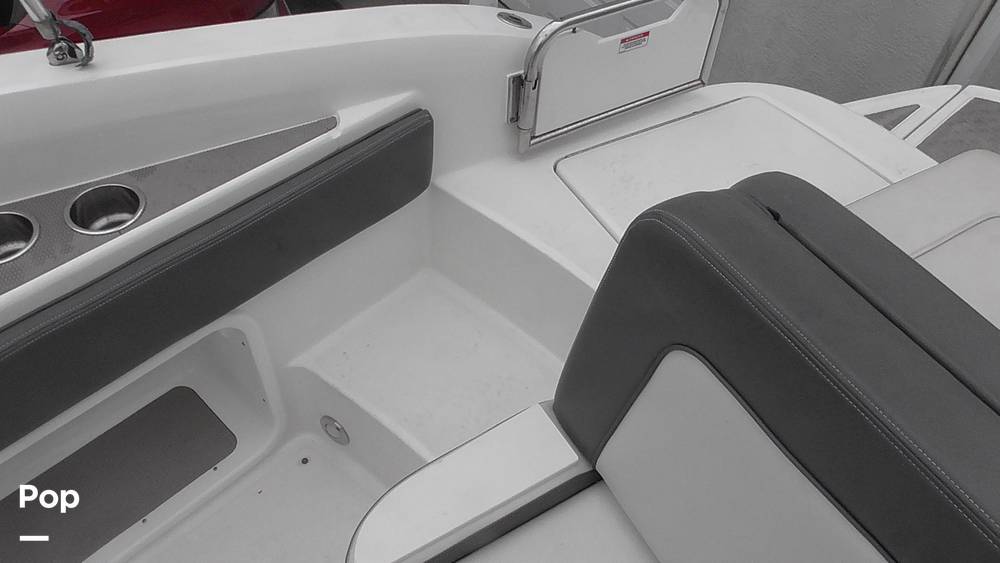 Slide: The Image of Sea Ray Sundeck 240 2011 - 15453254