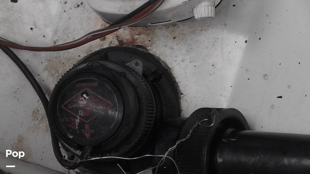 Slide: The Image of Sea Ray Sundeck 240 2011 - 15453259