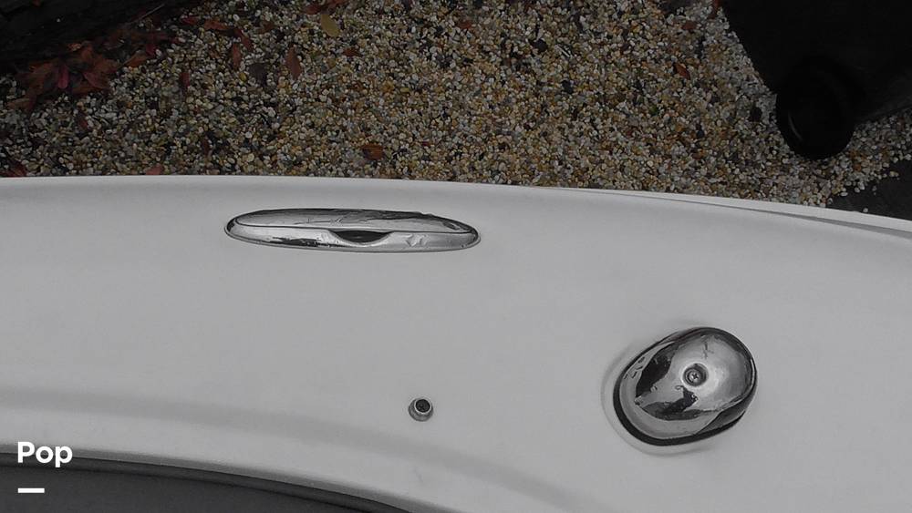 Slide: The Image of Sea Ray Sundeck 240 2011 - 15453271