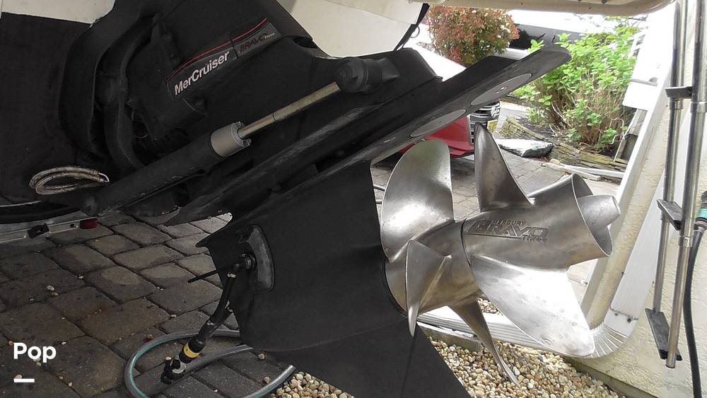 Slide: The Image of Sea Ray Sundeck 240 2011 - 15453275