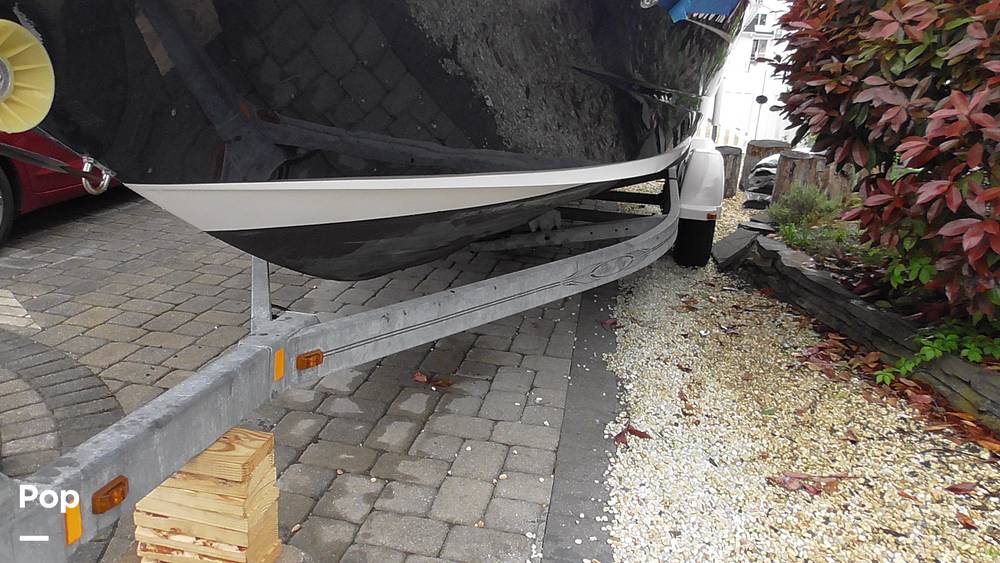 Slide: The Image of Sea Ray Sundeck 240 2011 - 15453281