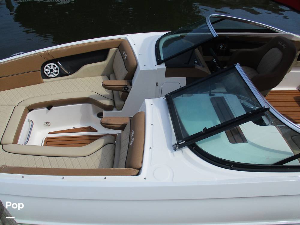 Slide: The Image of Sea Ray Sundeck 240 2014 - 15704124