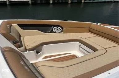 Slide: The Image of Sea Ray Sundeck 240 2014 - 15704147