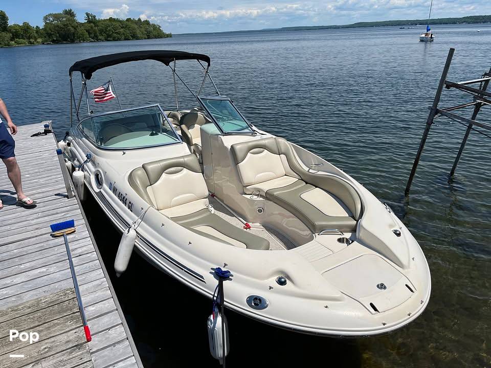 Slide: The Image of Sea Ray Sun Deck 270 2005 - 15725100