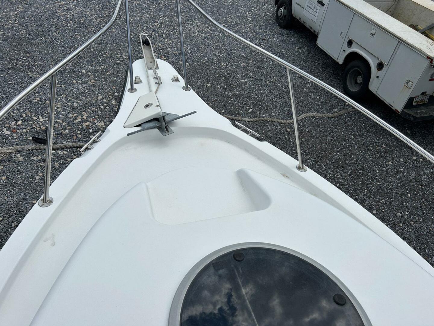 Slide: The Image of Seaswirl 2301 Walkaround I/O 2005 - 5313620