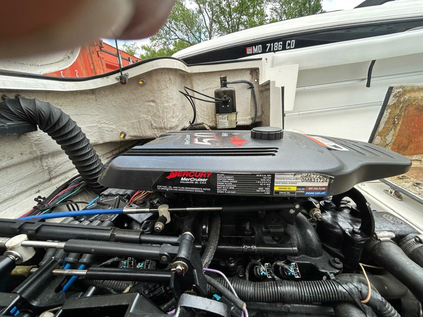 Slide: The Image of Seaswirl 2301 Walkaround I/O 2005 - 5313626