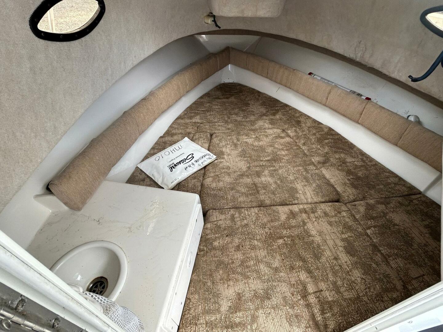 Slide: The Image of Seaswirl 2301 Walkaround I/O 2005 - 5313628