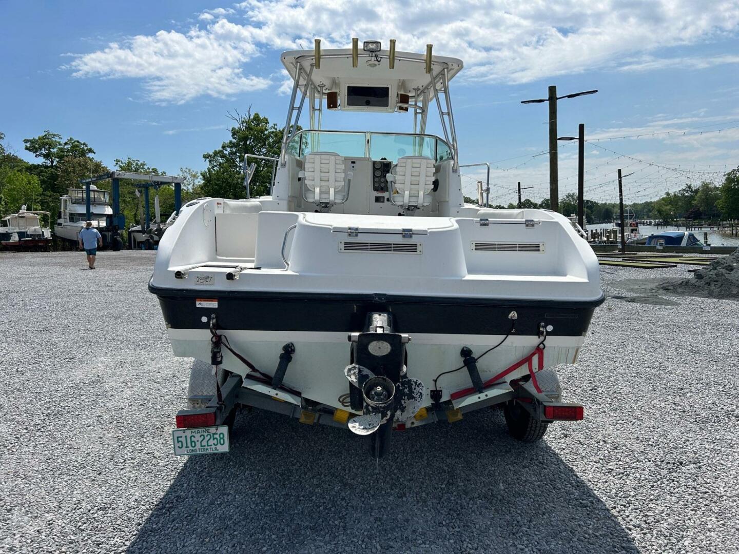 Slide: The Image of Seaswirl Striper 2301 Walkaround I/O 2005 - 5313606