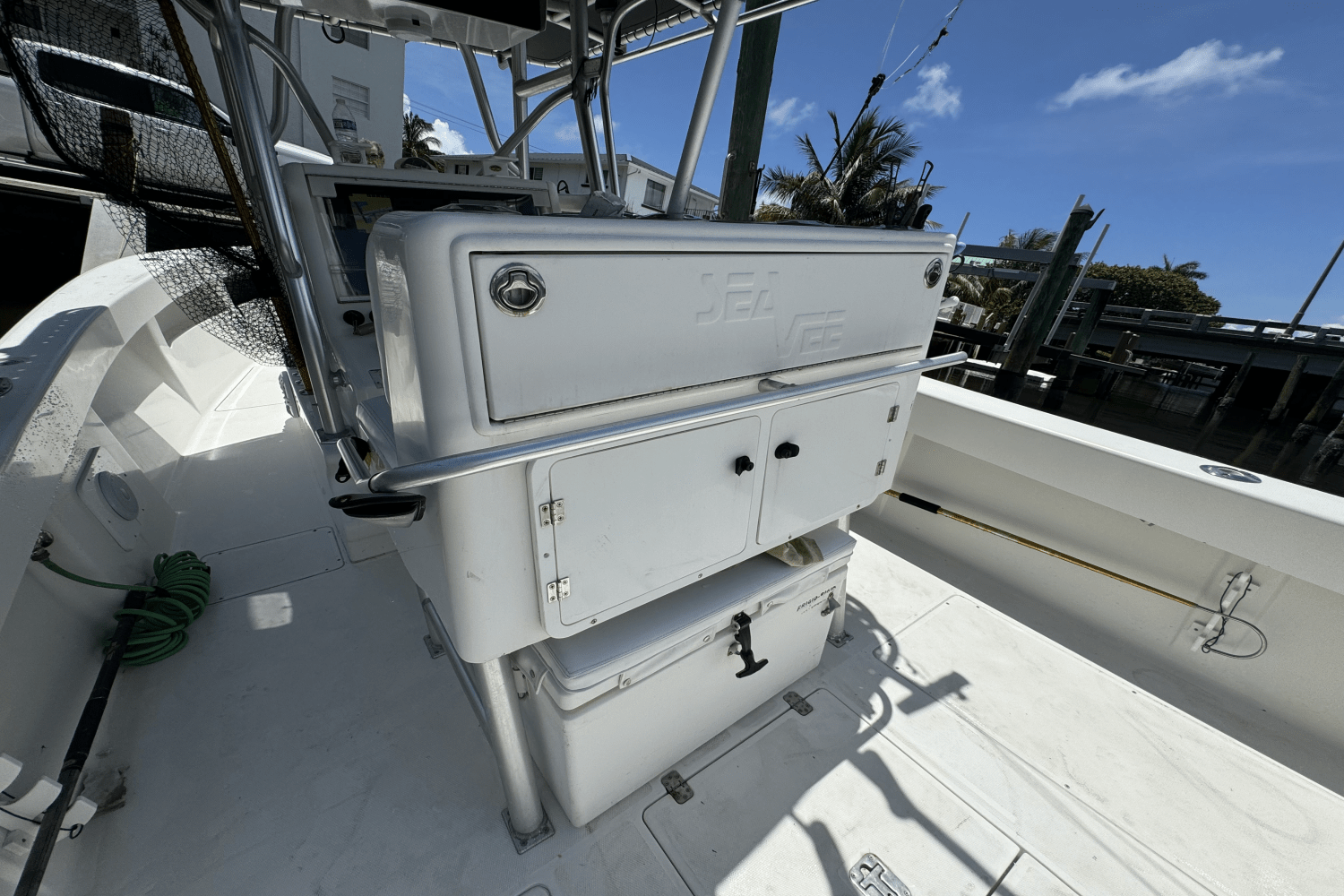 Slide: The Image of SeaVee 290B 2006 - 10
