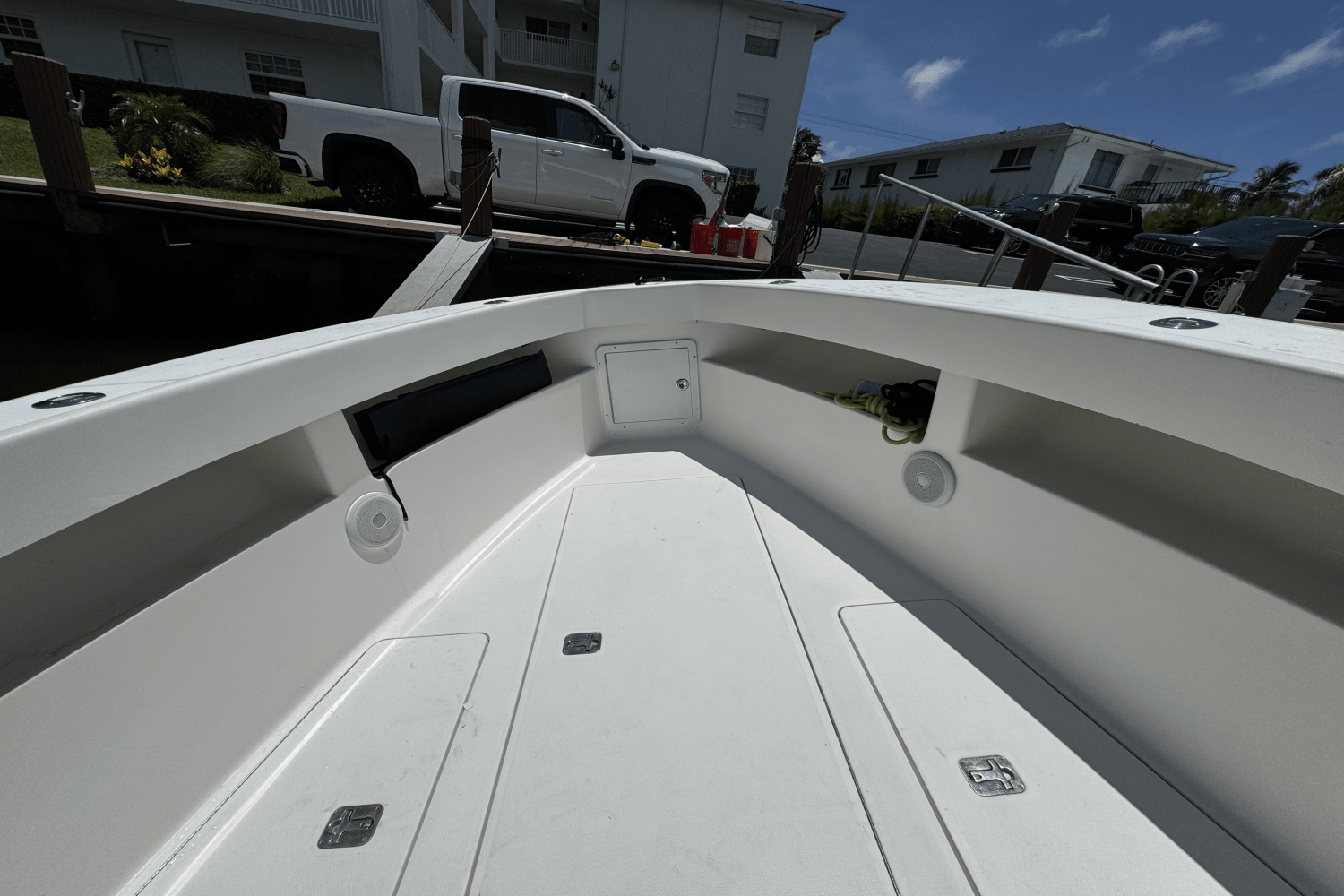 Slide: The Image of SeaVee 290B 2006 - 14