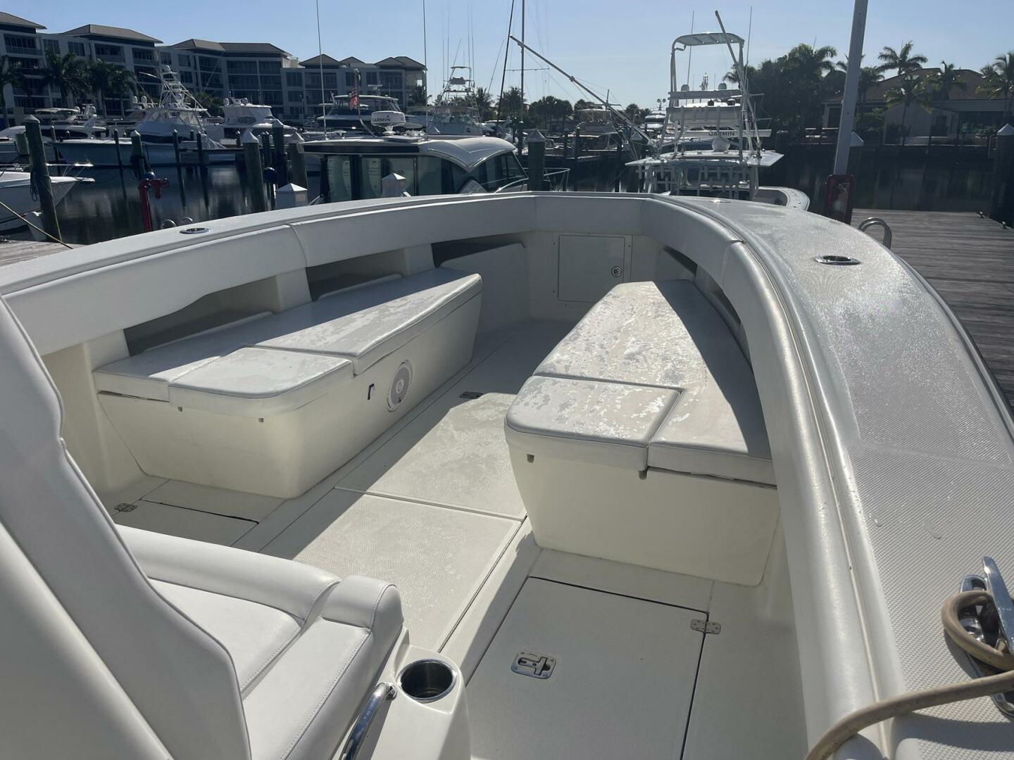 Slide: The Image of SeaVee 34 OB 2014 - 5322013