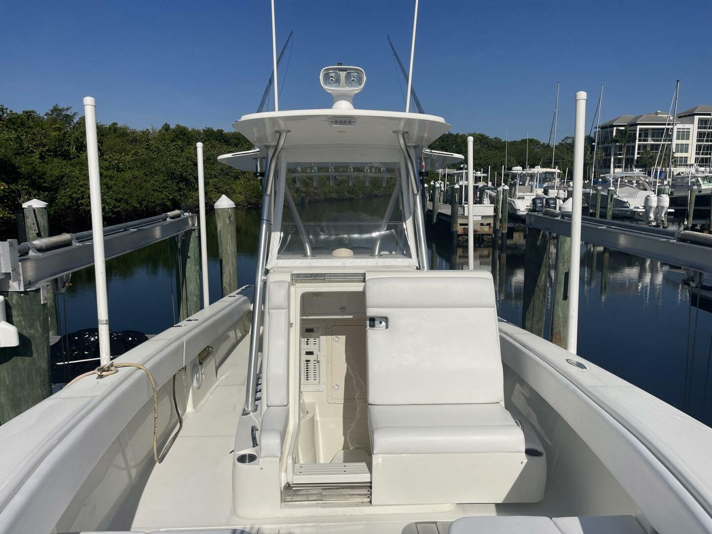 Slide: The Image of SeaVee 34 OB 2014 - 5322016