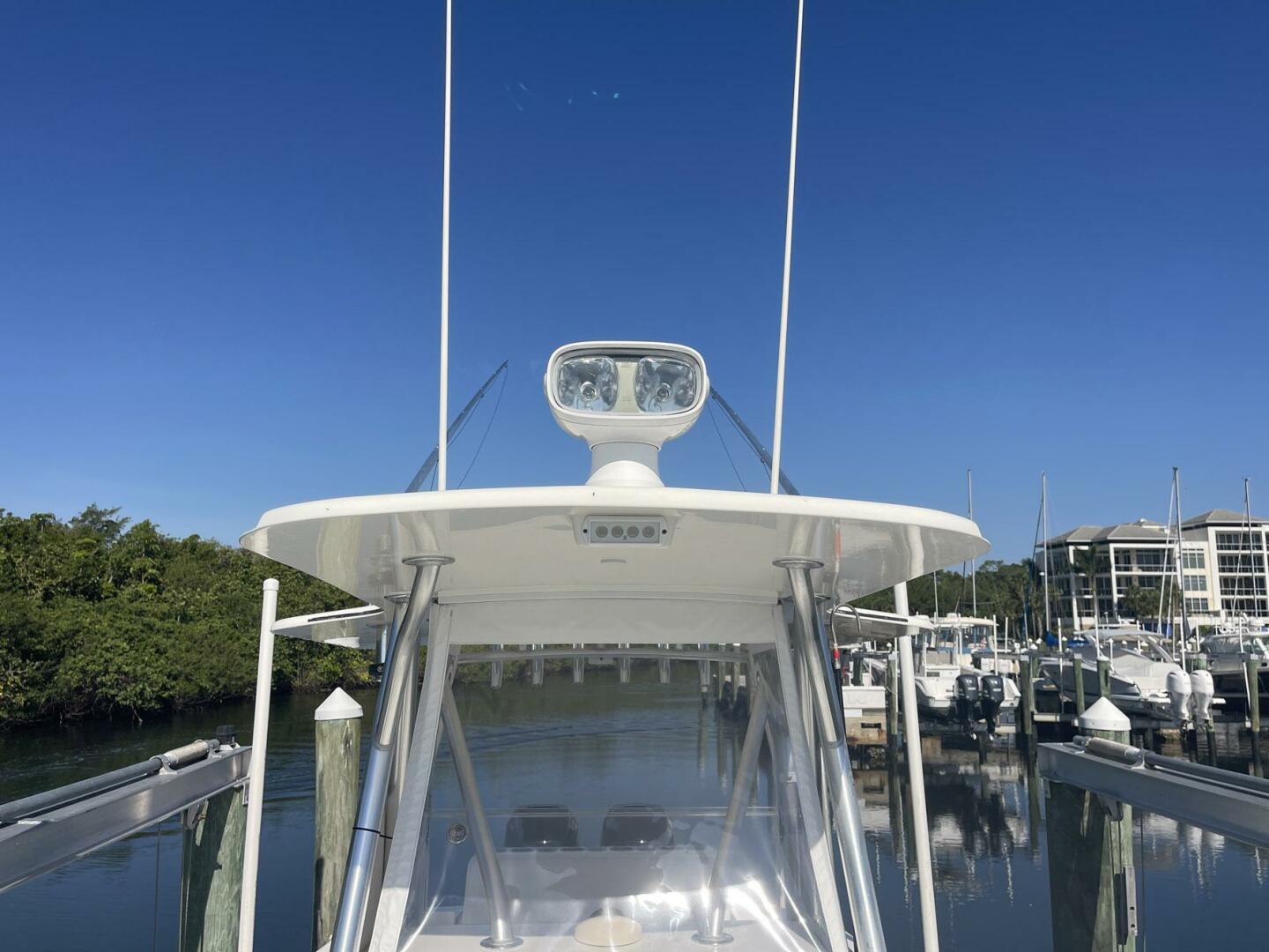 Slide: The Image of SeaVee 34 OB 2014 - 5322020