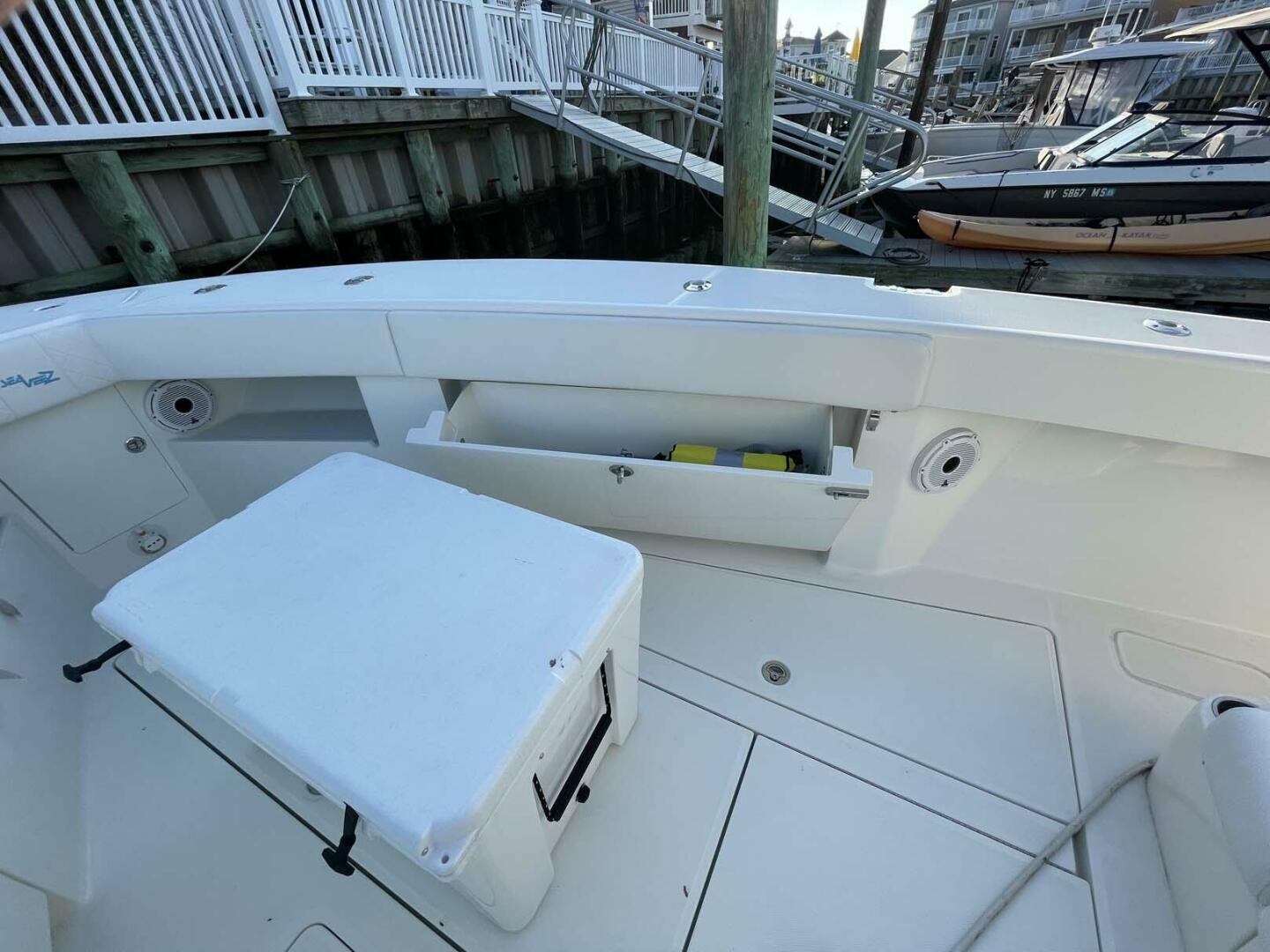 Slide: The Image of SeaVee 370Z 2016 - 3899524