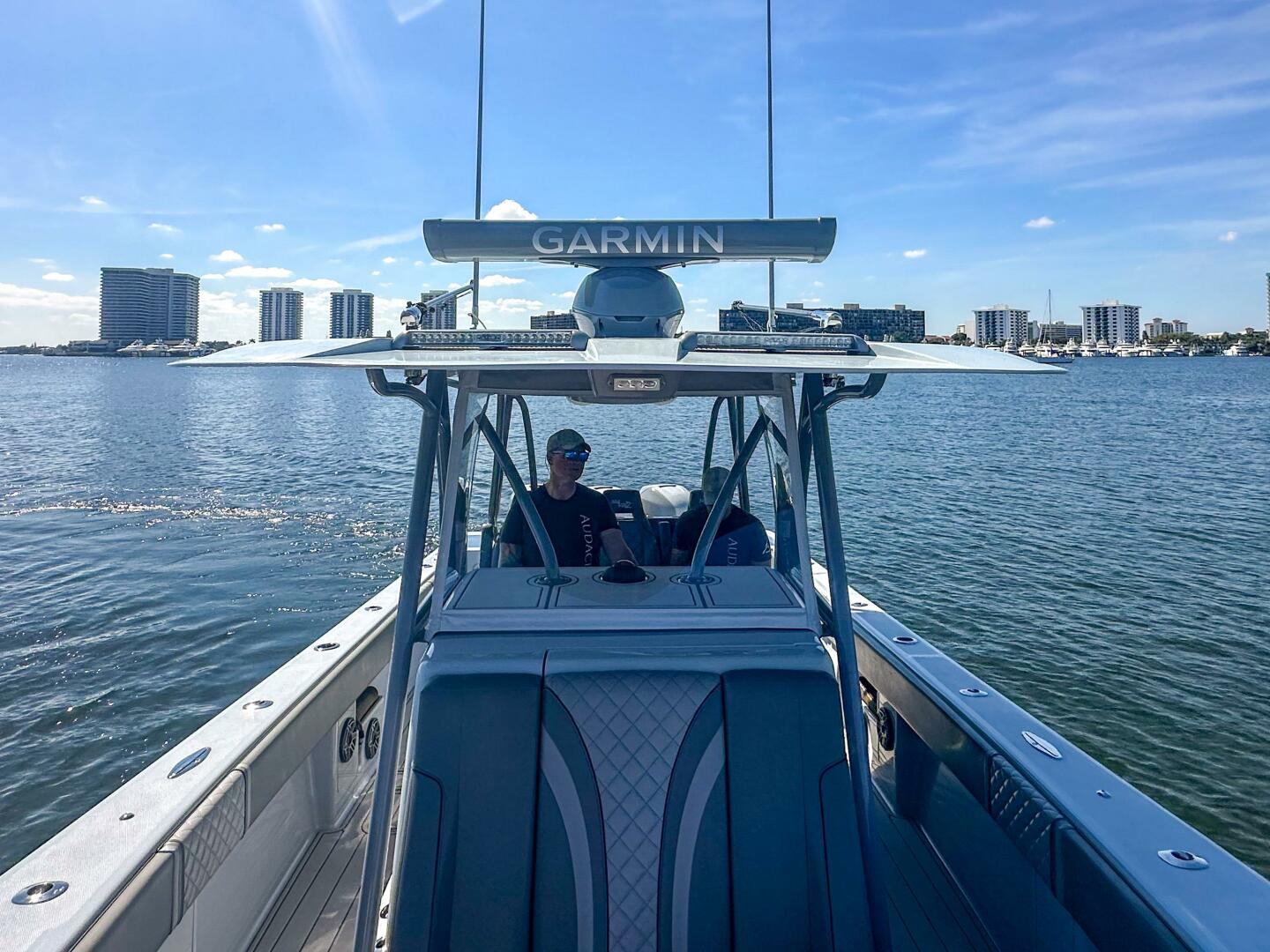 Slide: The Image of SeaVee 370z 2021 - 5133931