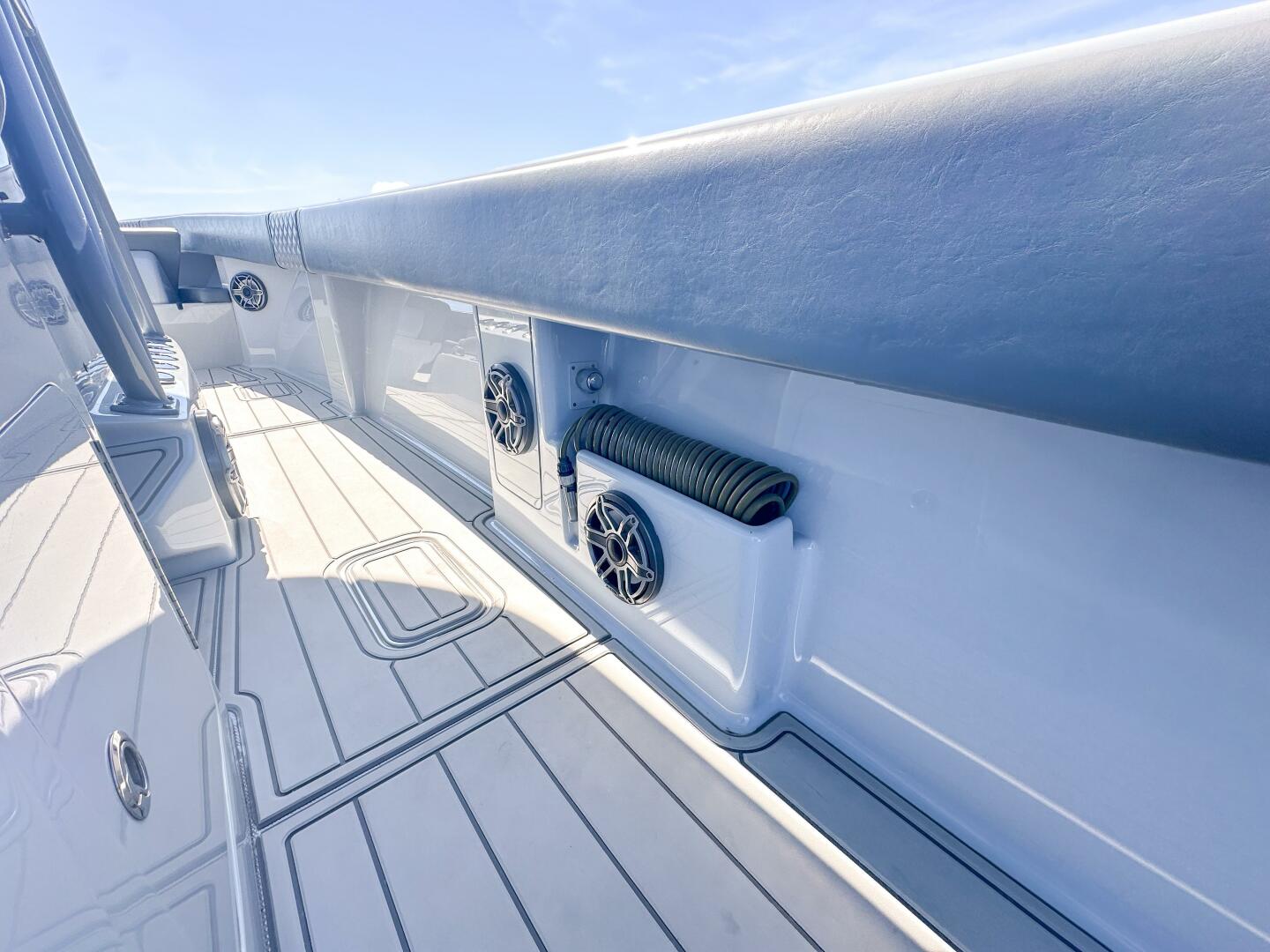Slide: The Image of SeaVee 370z 2021 - 5133941