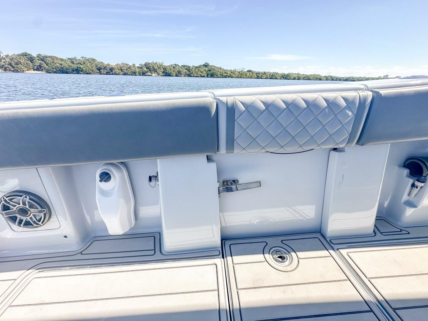 Slide: The Image of SeaVee 370z 2021 - 5133943