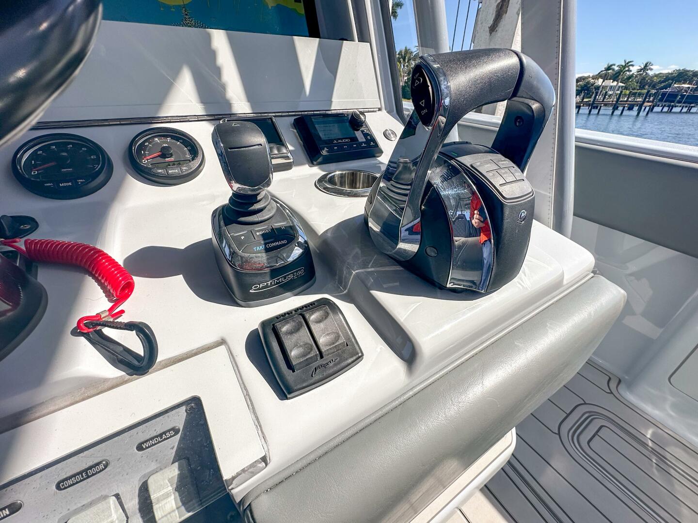 Slide: The Image of SeaVee 370z 2021 - 5133957