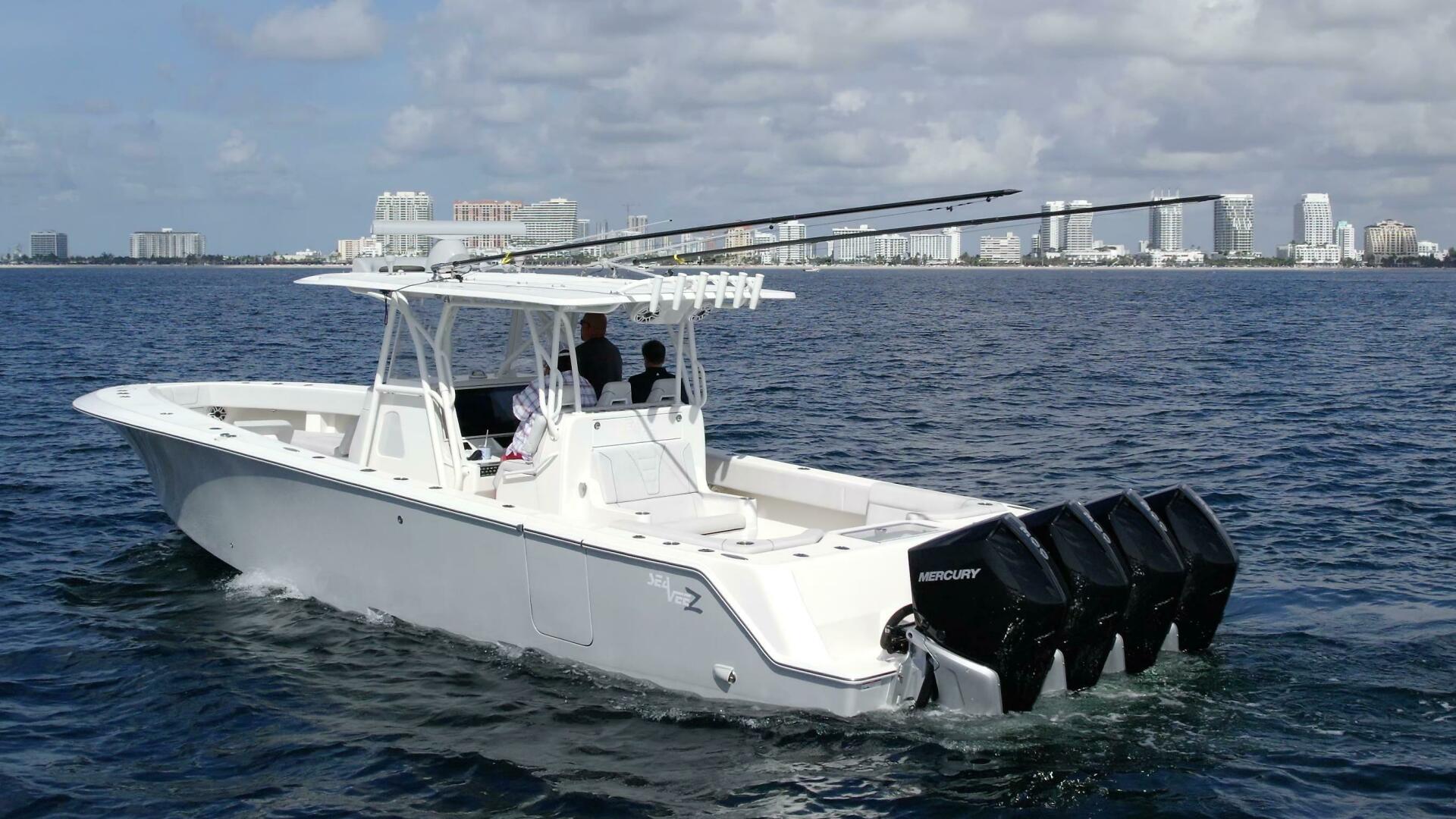 Slide: The Image of SeaVee 390z Center Console 2022 - 4260025
