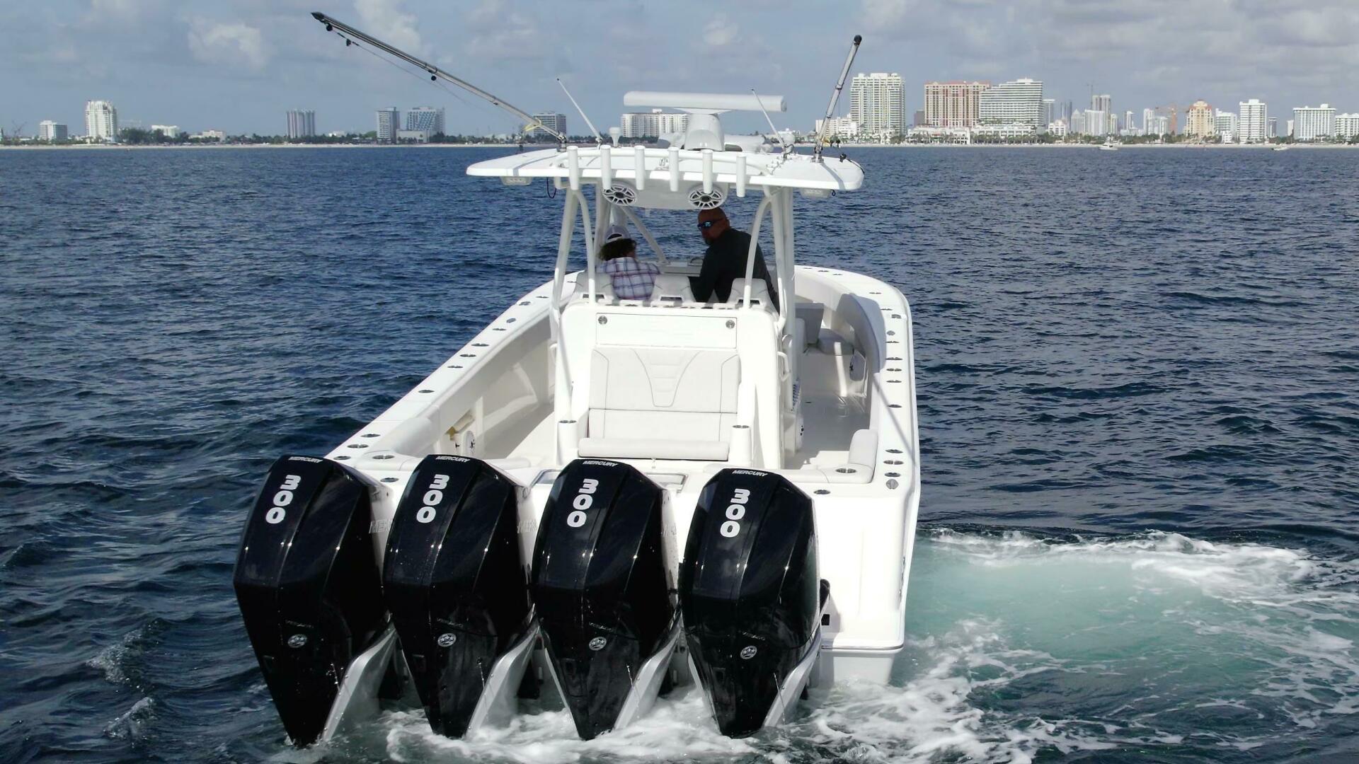 Slide: The Image of SeaVee 390z Center Console 2022 - 4260026