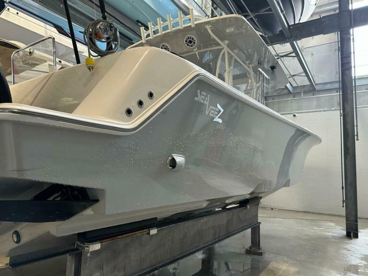Slide: The Image of SeaVee 390z Center Console 2022 - 4260029