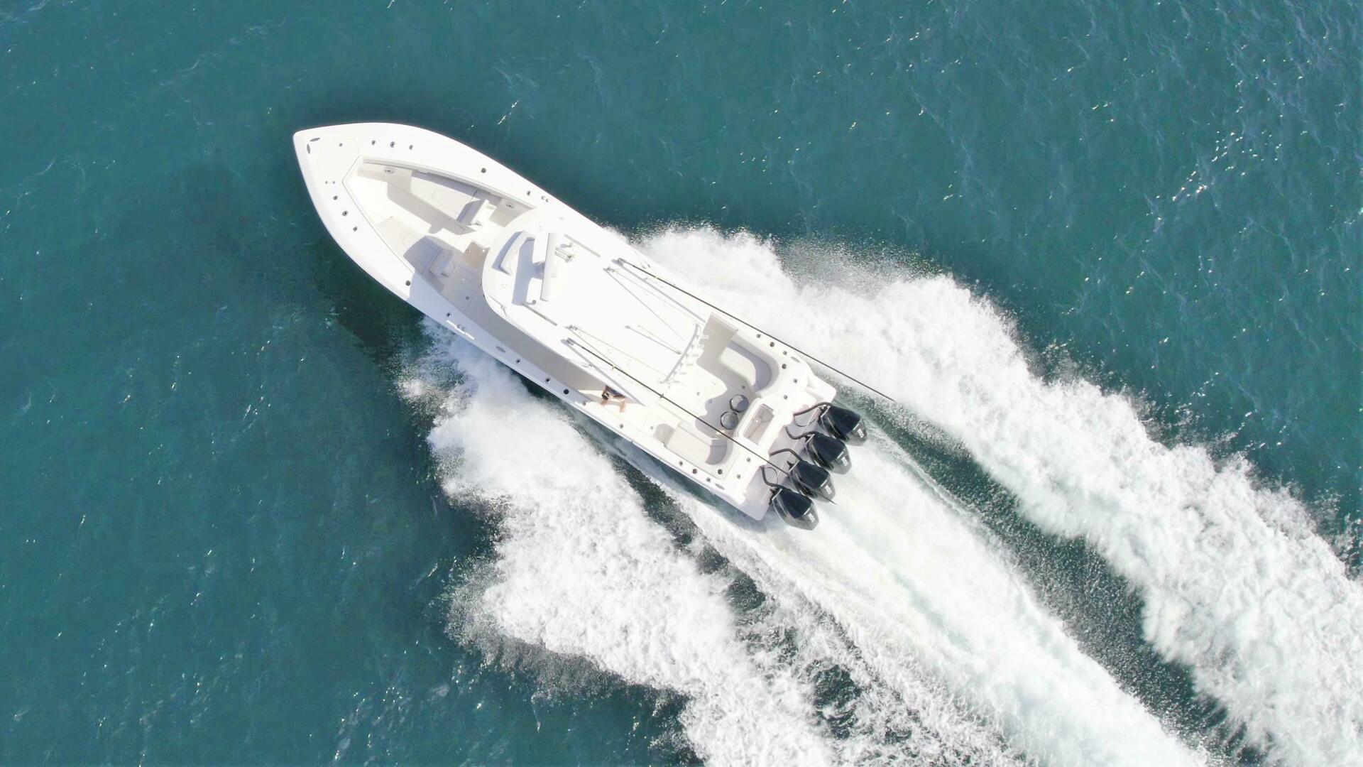 Slide: The Image of SeaVee 390z Center Console 2022 - 4260034