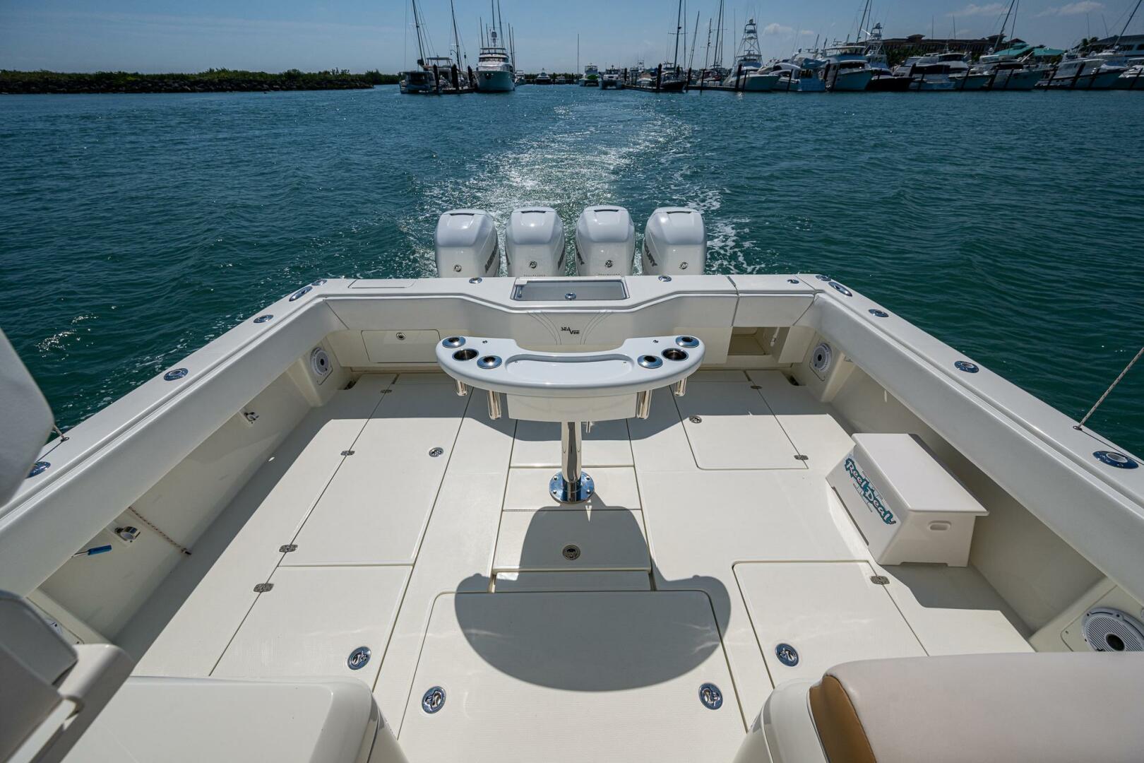 Slide: The Image of SeaVee 43 Express 2012 - 5167443