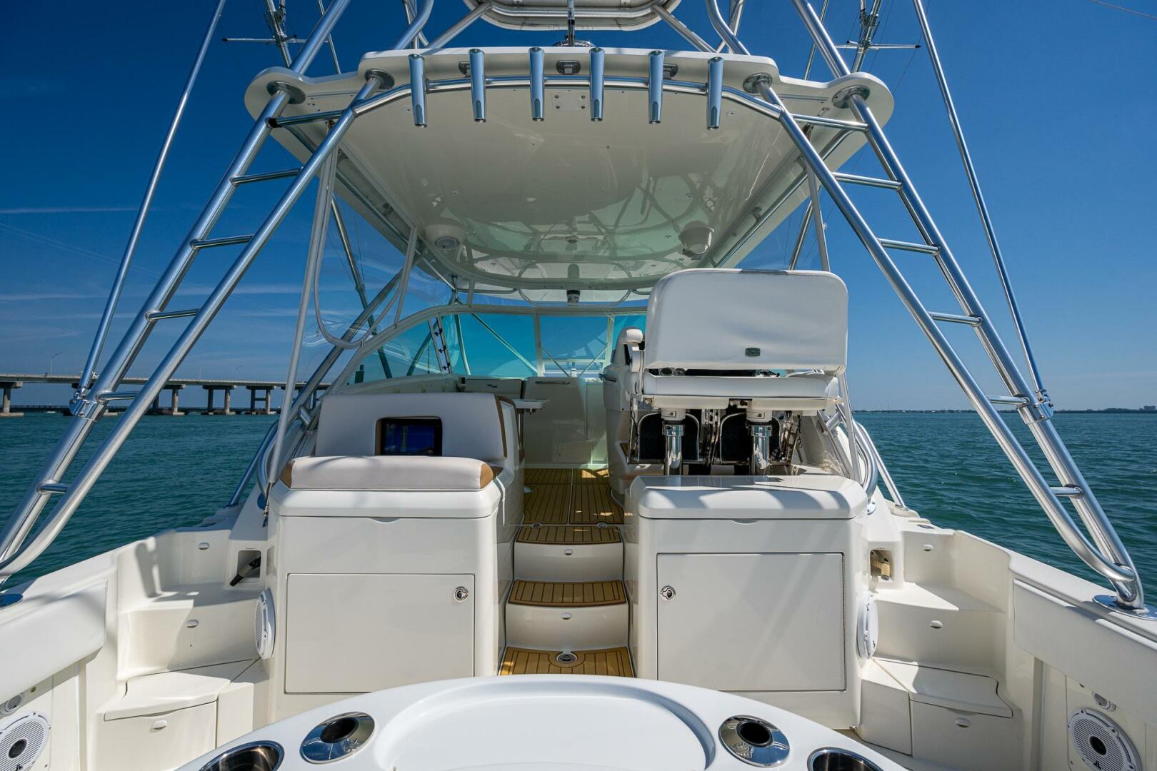 Slide: The Image of SeaVee 43 Express 2012 - 5167450