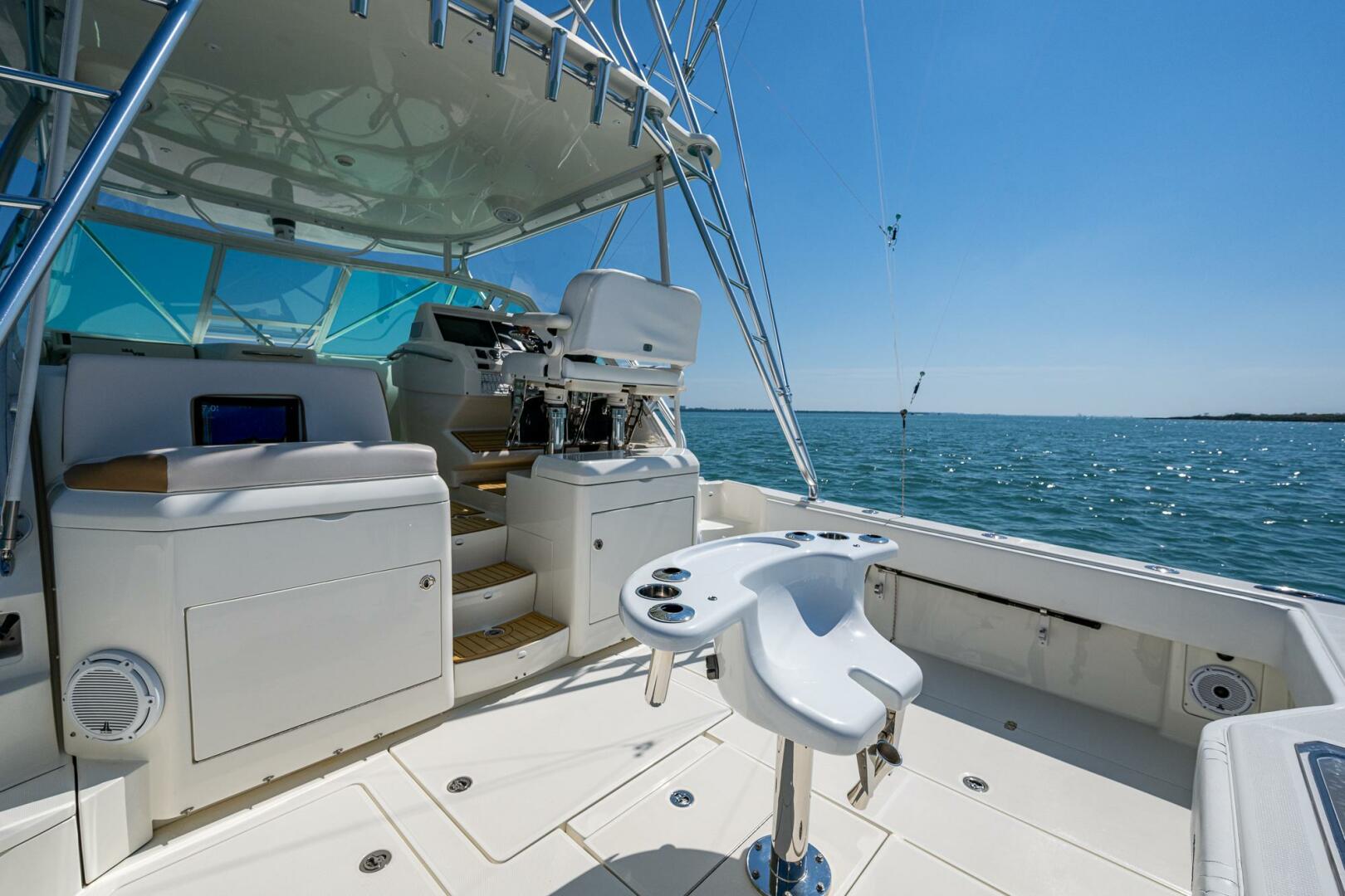 Slide: The Image of SeaVee 43 Express 2012 - 5167452