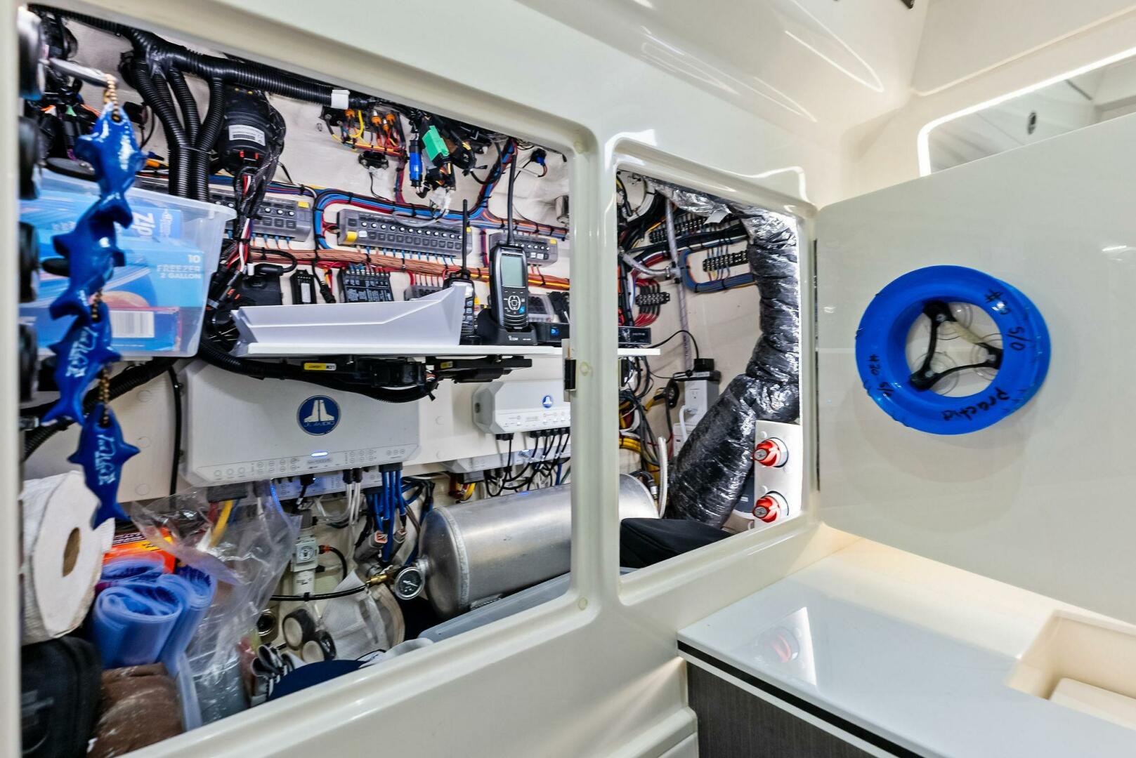 Slide: The Image of 2023 SeaVee 450Z Fish Wish - 5578228