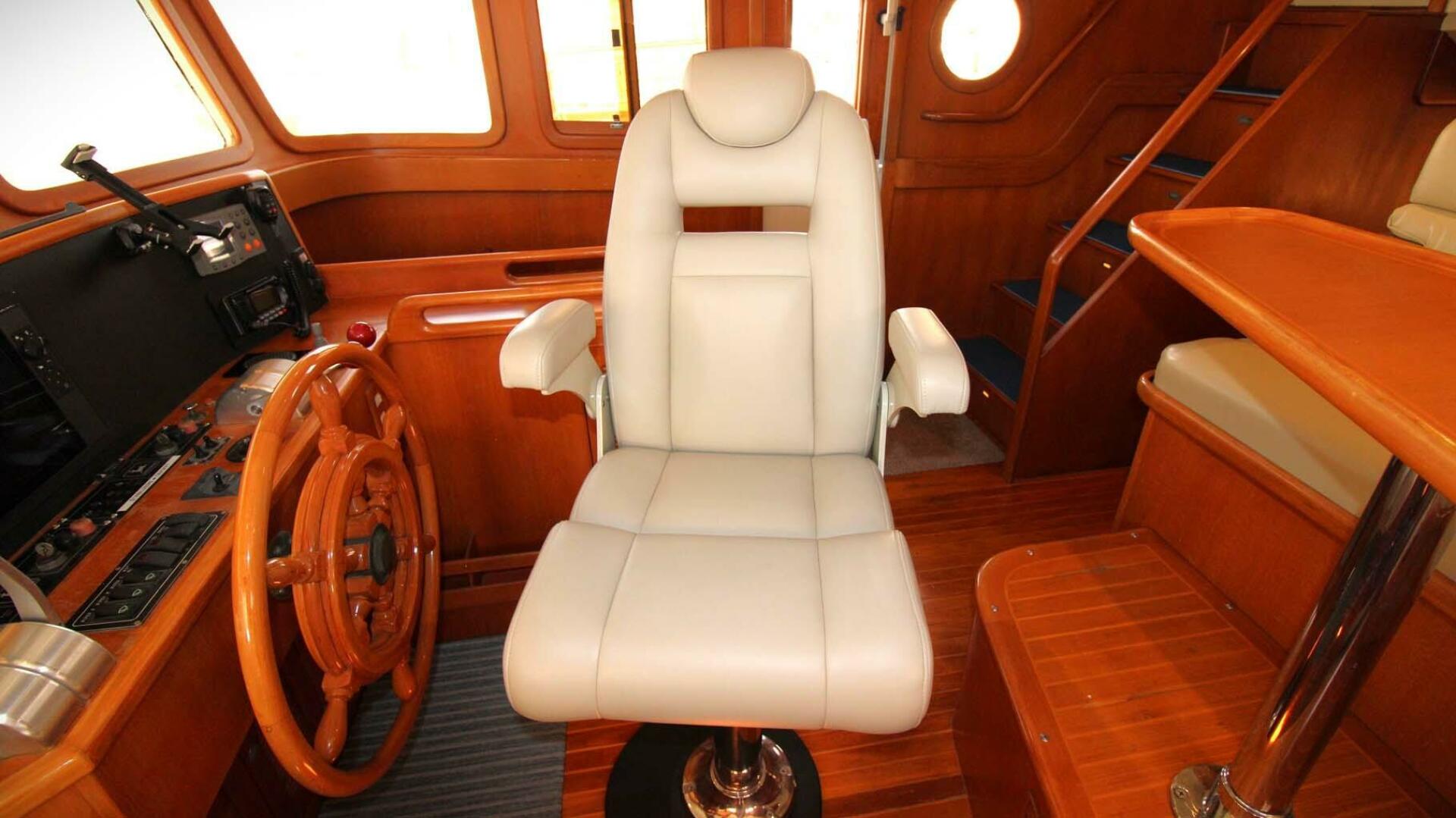 Slide: The Image of Selene 53 Pilothouse 2001 - 4628428