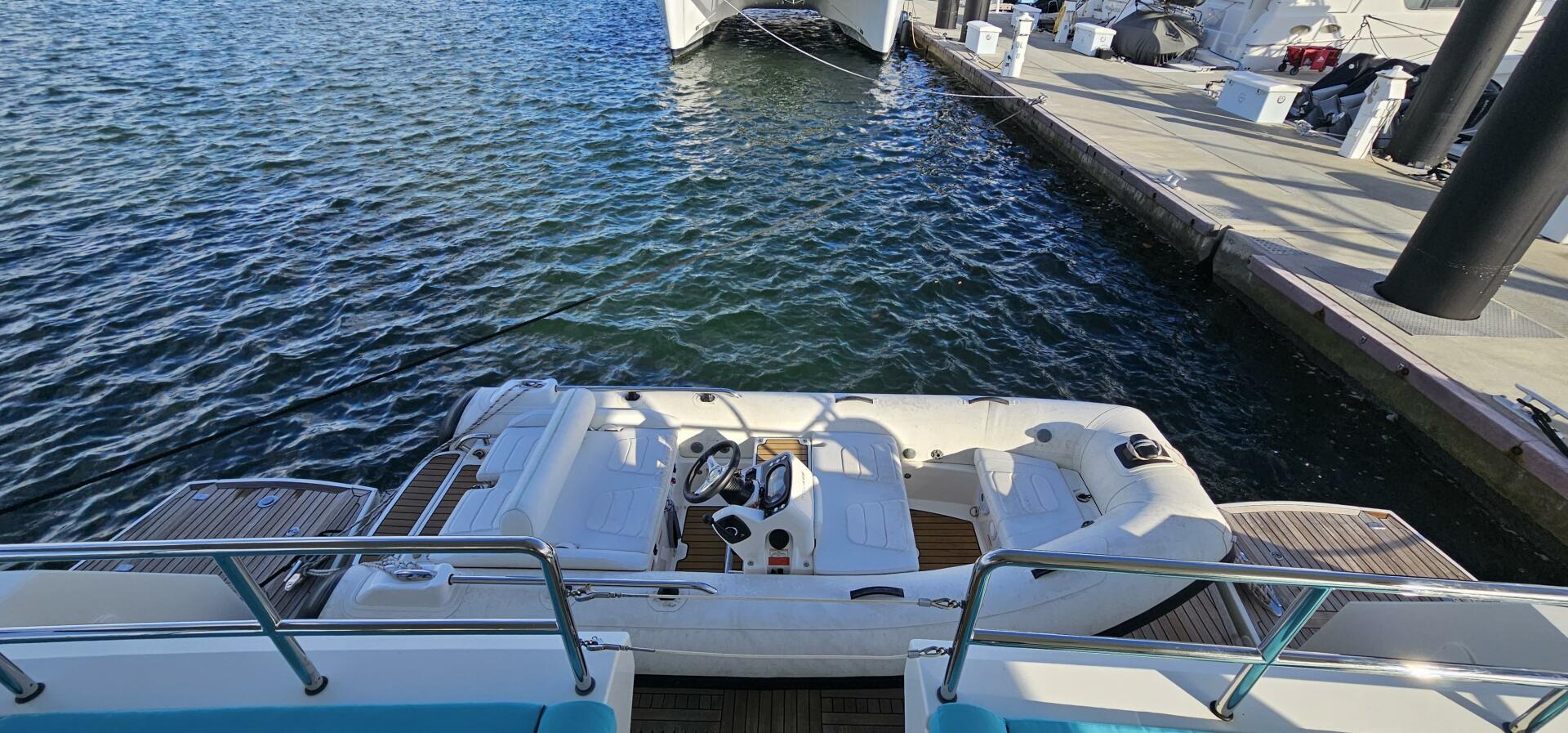 Slide: The Image of Serenity 64 Electric Hybrid 2019 - 4355292