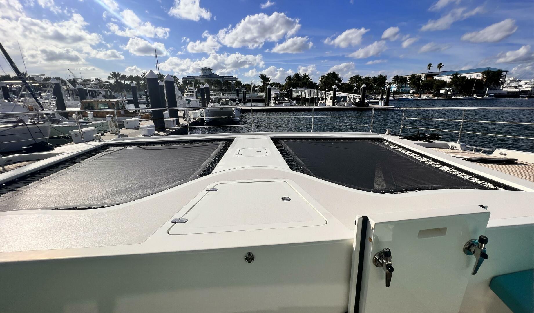 Slide: The Image of Serenity 64 Electric Hybrid 2019 - 4355173