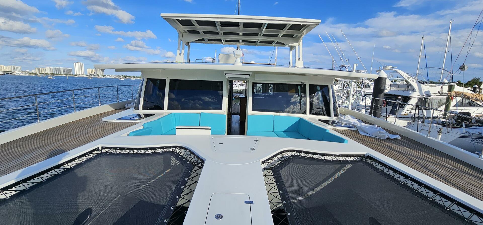 Slide: The Image of Serenity 64 Electric Hybrid 2019 - 4355175