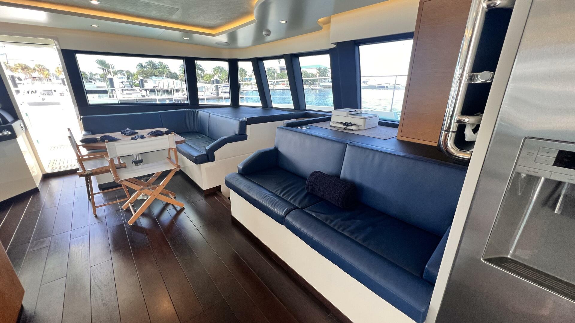Slide: The Image of Serenity 64 Electric Hybrid 2019 - 4355206