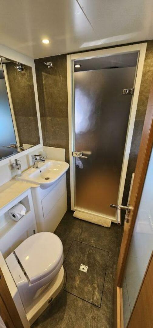 Slide: The Image of Serenity 64 Electric Hybrid 2019 - 4355278