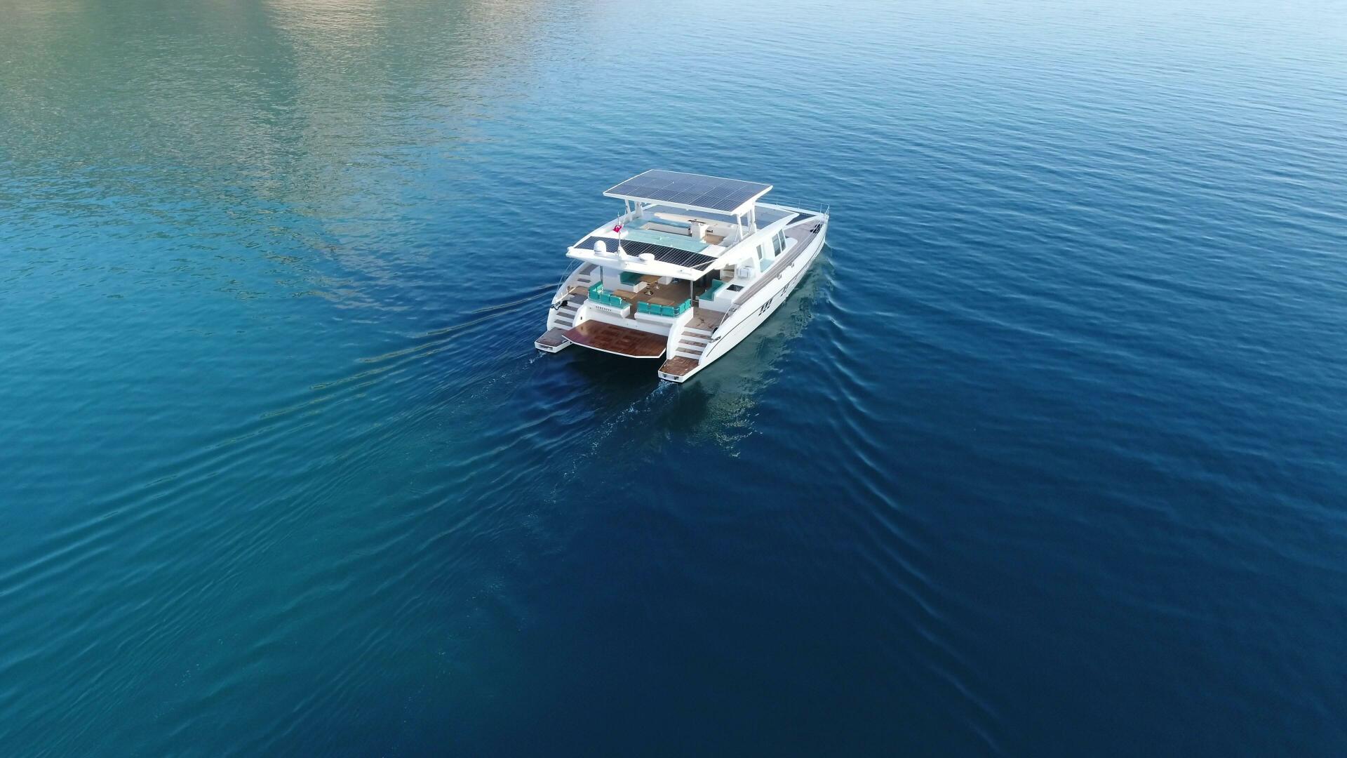 Slide: The Image of Serenity 64 Electric Hybrid 2019 - 4355146