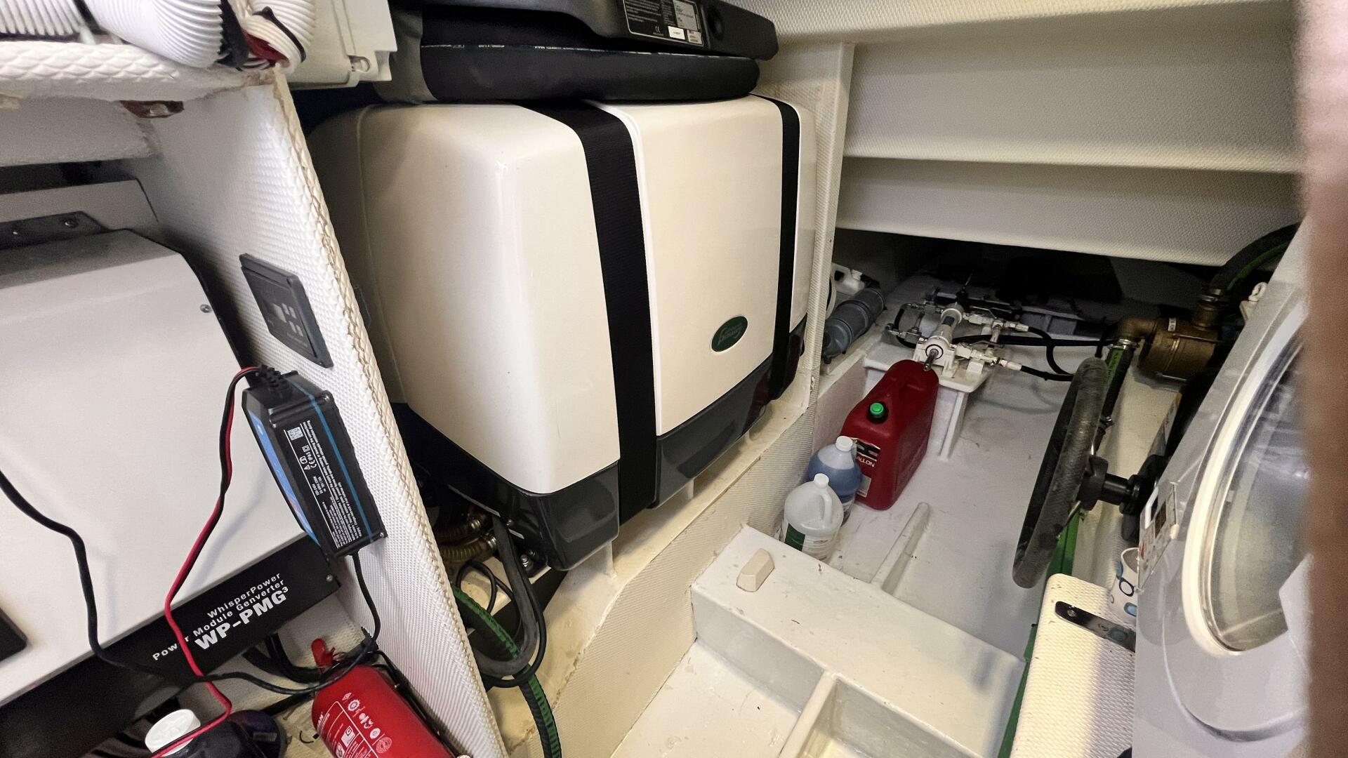 Slide: The Image of Serenity 64 Electric Hybrid 2019 - 4355286