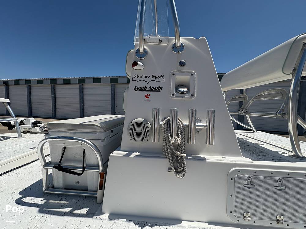 Slide: The Image of Raised Center Console - 15332630