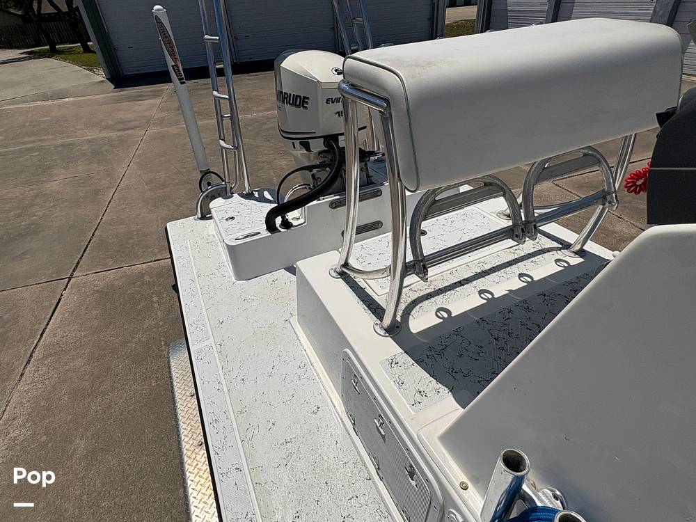 Slide: The Image of Leaning Post/non-skid Deck - 15332803
